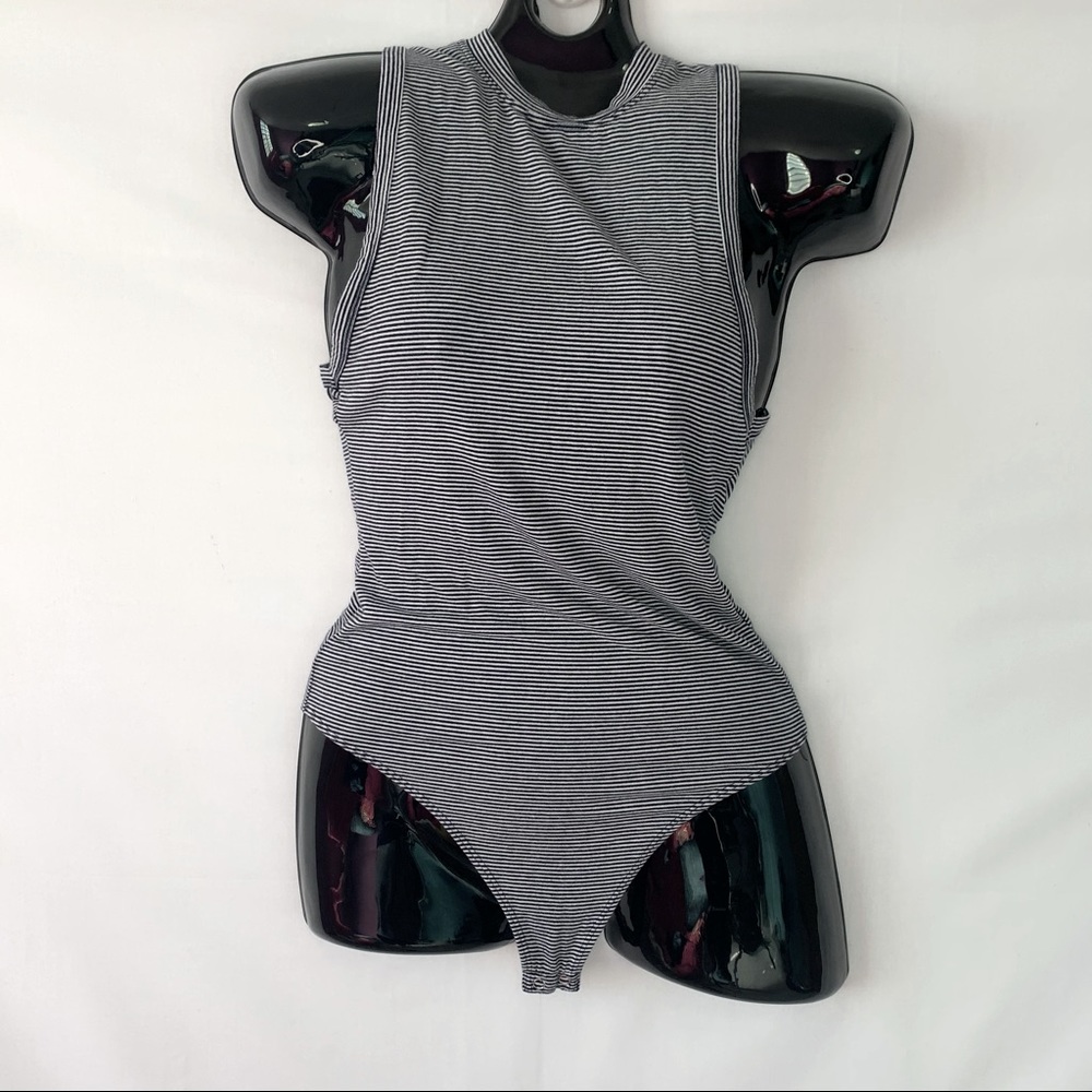SOLD VINTED Forever 21 Navy Striped Body Suit